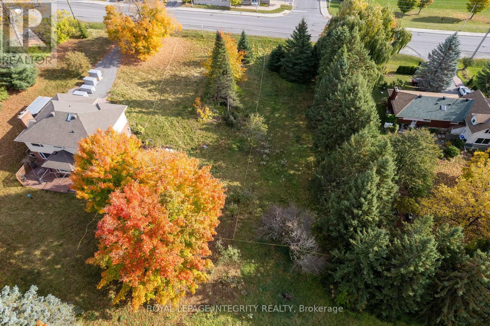 Land for Sale in Ottawa – 18 HOWARD COURT, Ottawa – MLS# X13625402 - Image 11