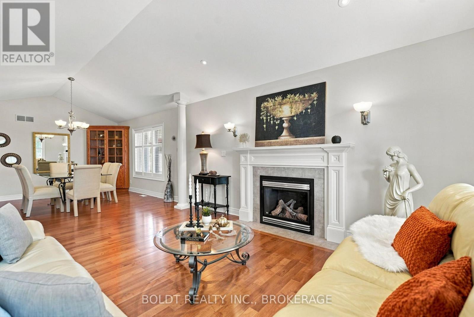 9 NICHOLAS DRIVE - Image 12