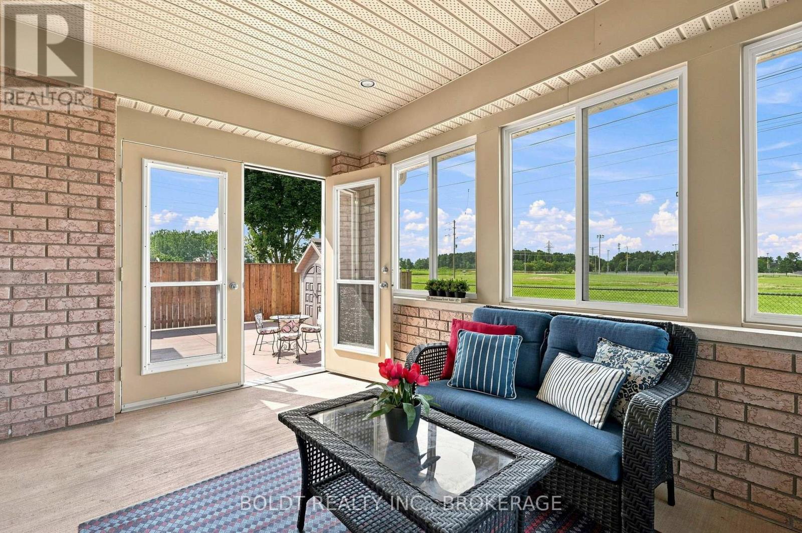 9 NICHOLAS DRIVE - Image 28