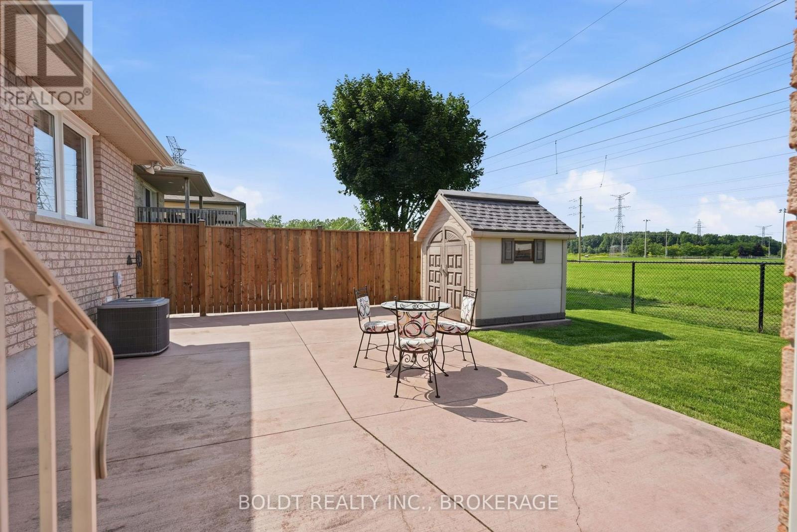 9 NICHOLAS DRIVE - Image 29