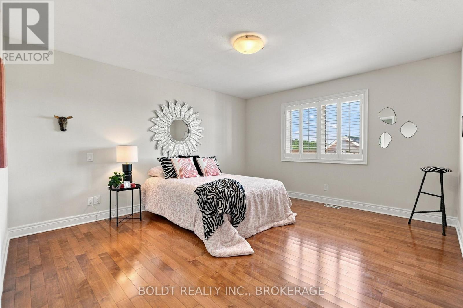 9 NICHOLAS DRIVE - Image 30