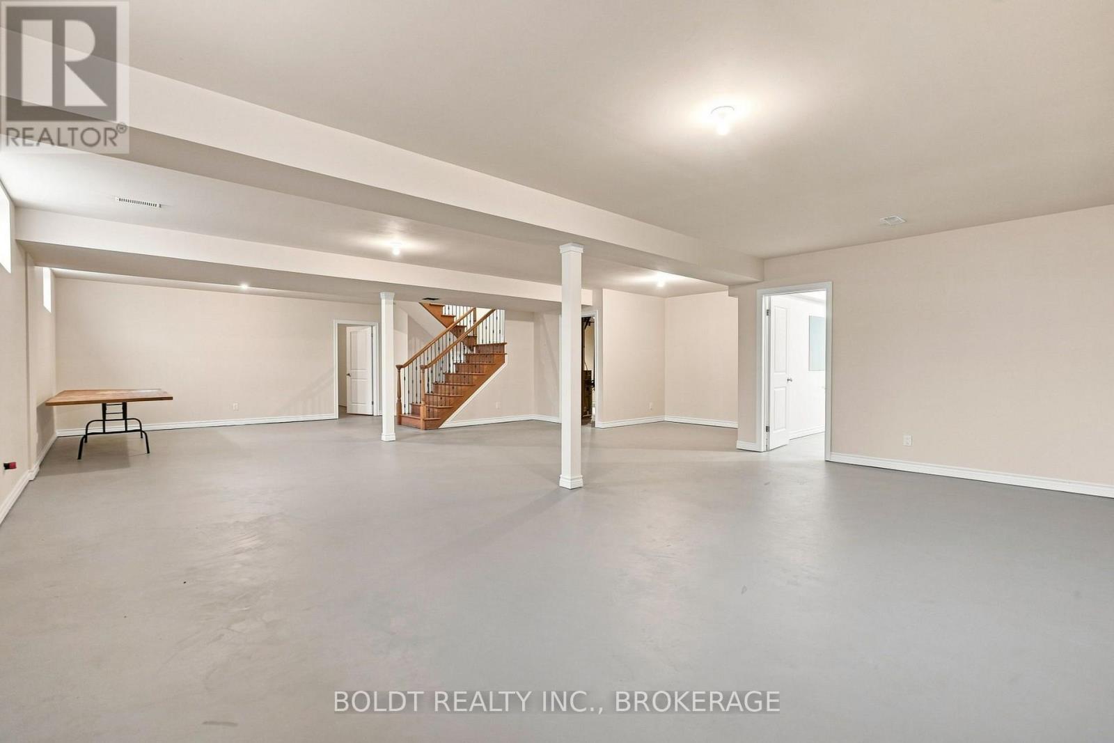 9 NICHOLAS DRIVE - Image 39