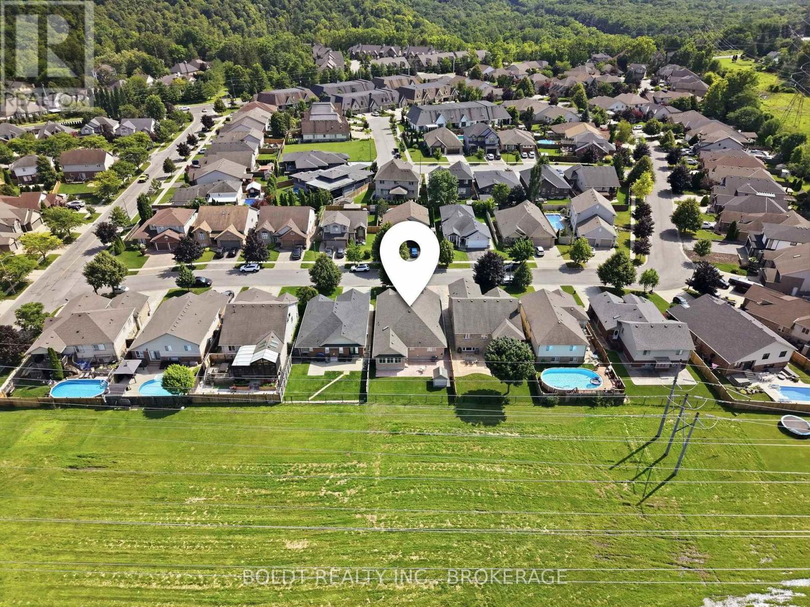 9 NICHOLAS DRIVE - Image 47