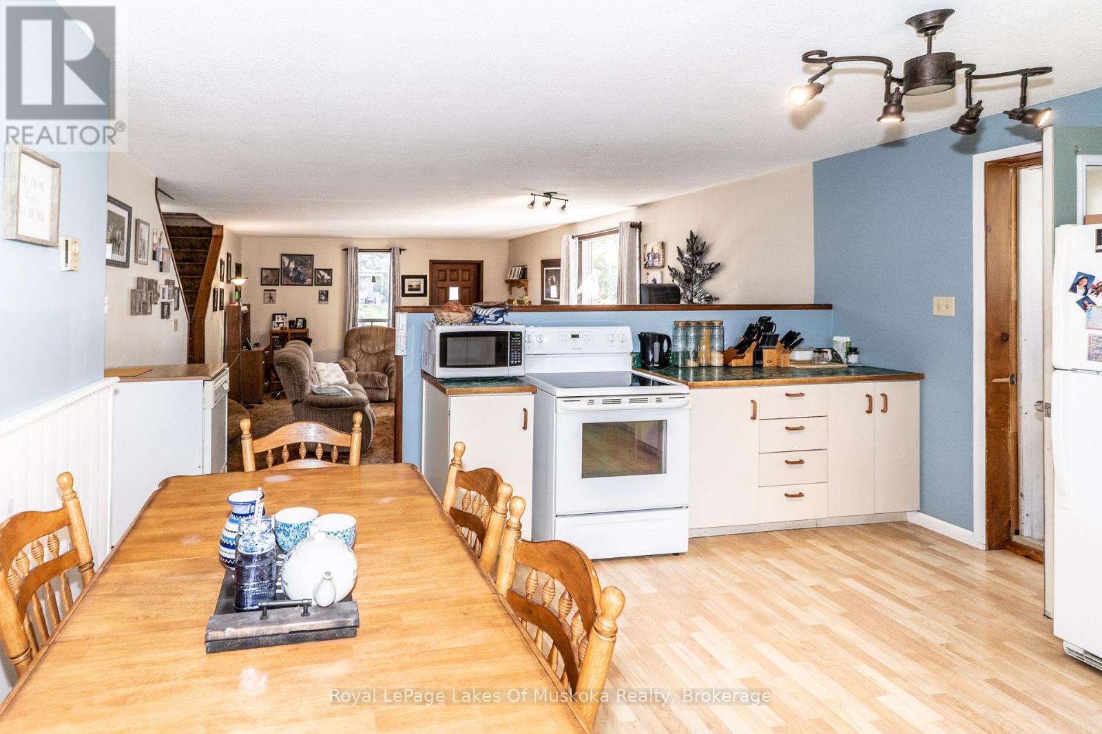 555 WAGNER STREET - 6