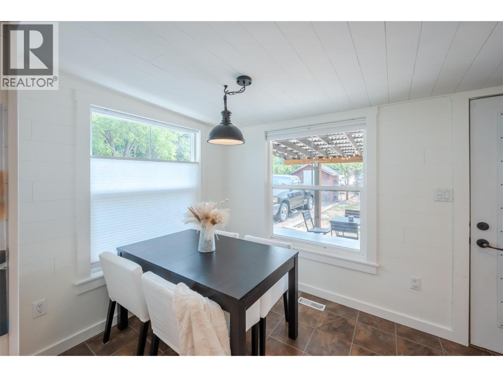 9705 SARGEANT Street, Summerland