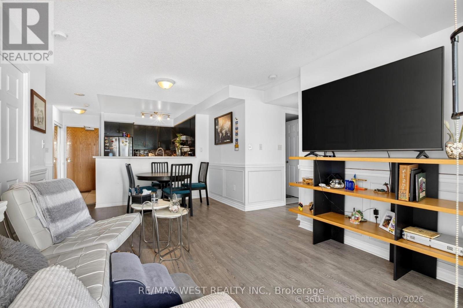 #706 7 LORRAINE DRIVE - 13