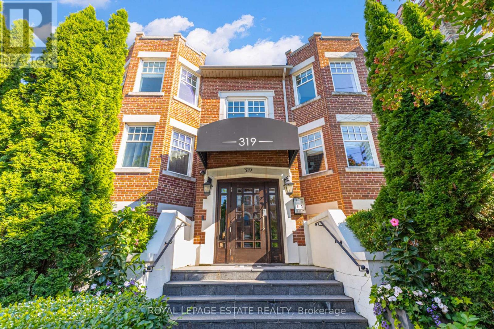 #1D 319 LONSDALE ROAD - 1
