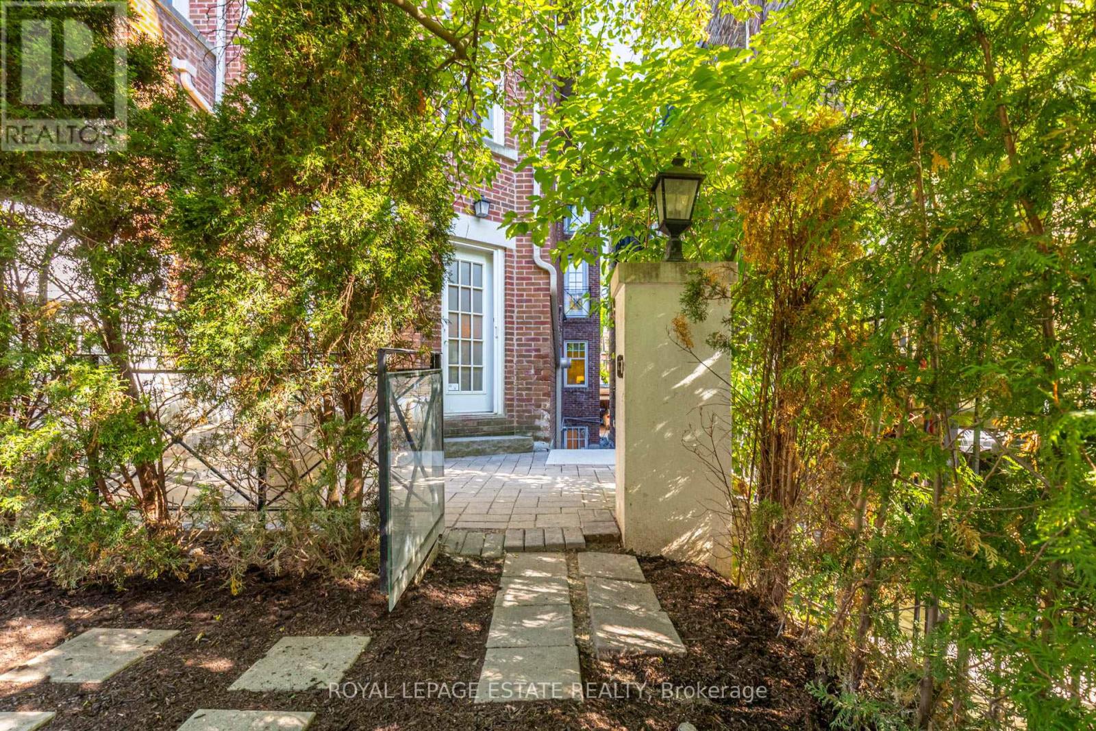 #1D 319 LONSDALE ROAD - Image 3