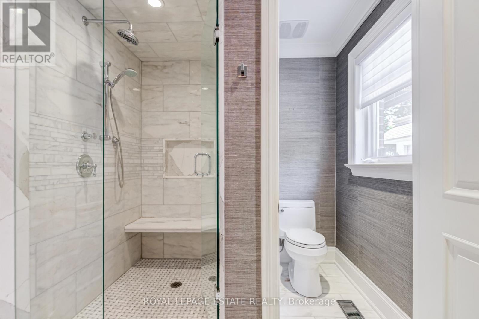 #1D 319 LONSDALE ROAD - 35