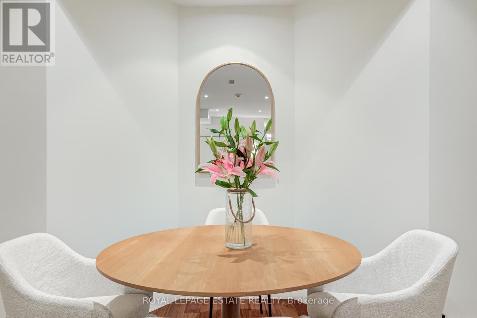 #1D 319 LONSDALE ROAD - Image 40