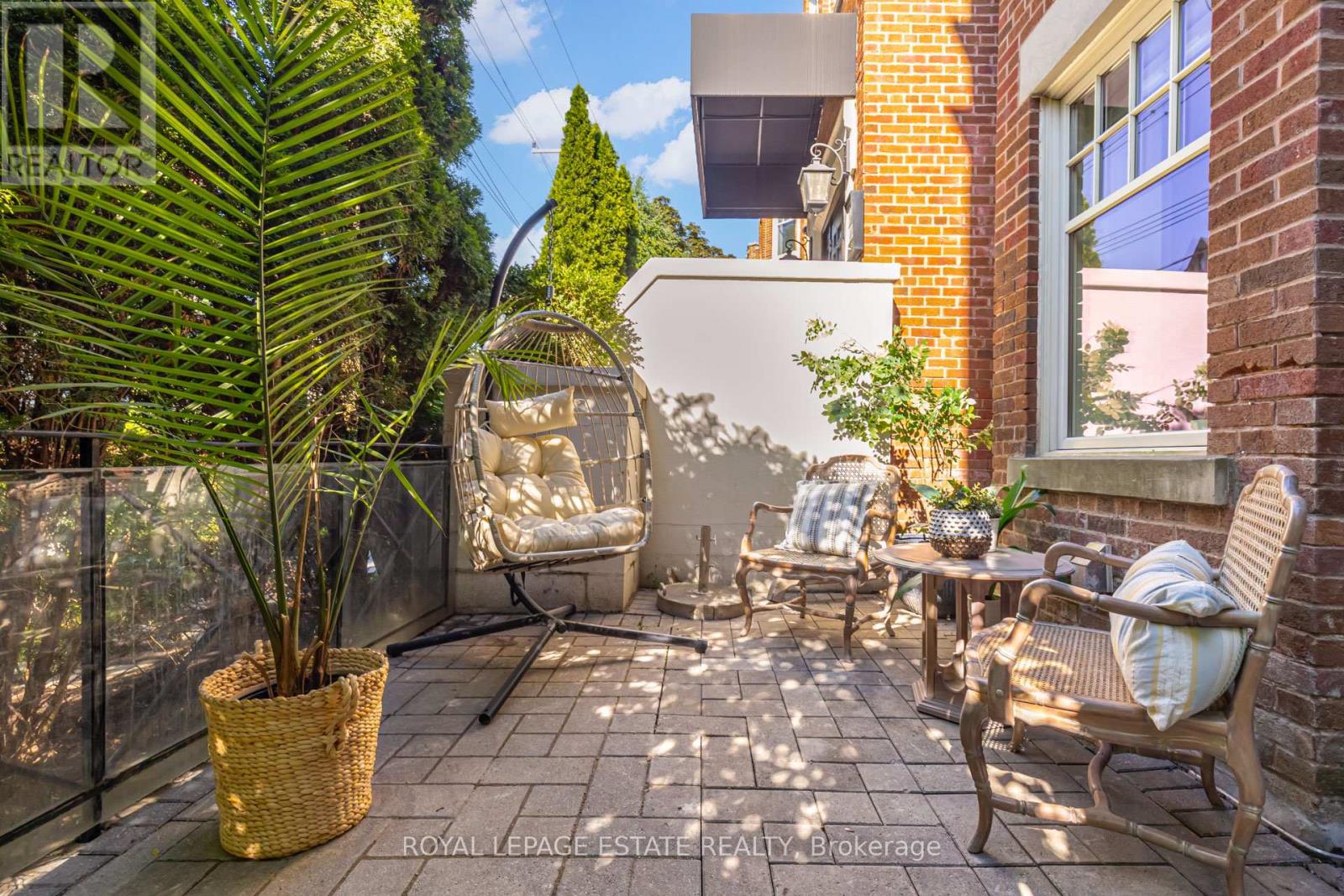 #1D 319 LONSDALE ROAD - 7