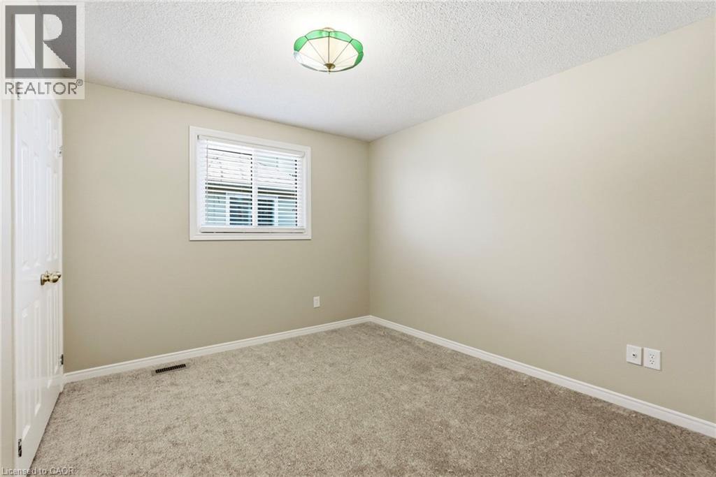121 FIRST Road W - Image 20