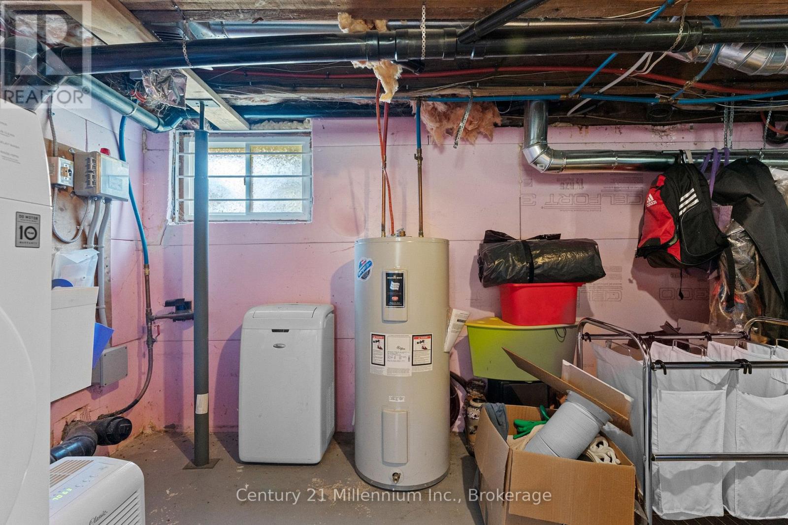 661 WATSON STREET - Image 30