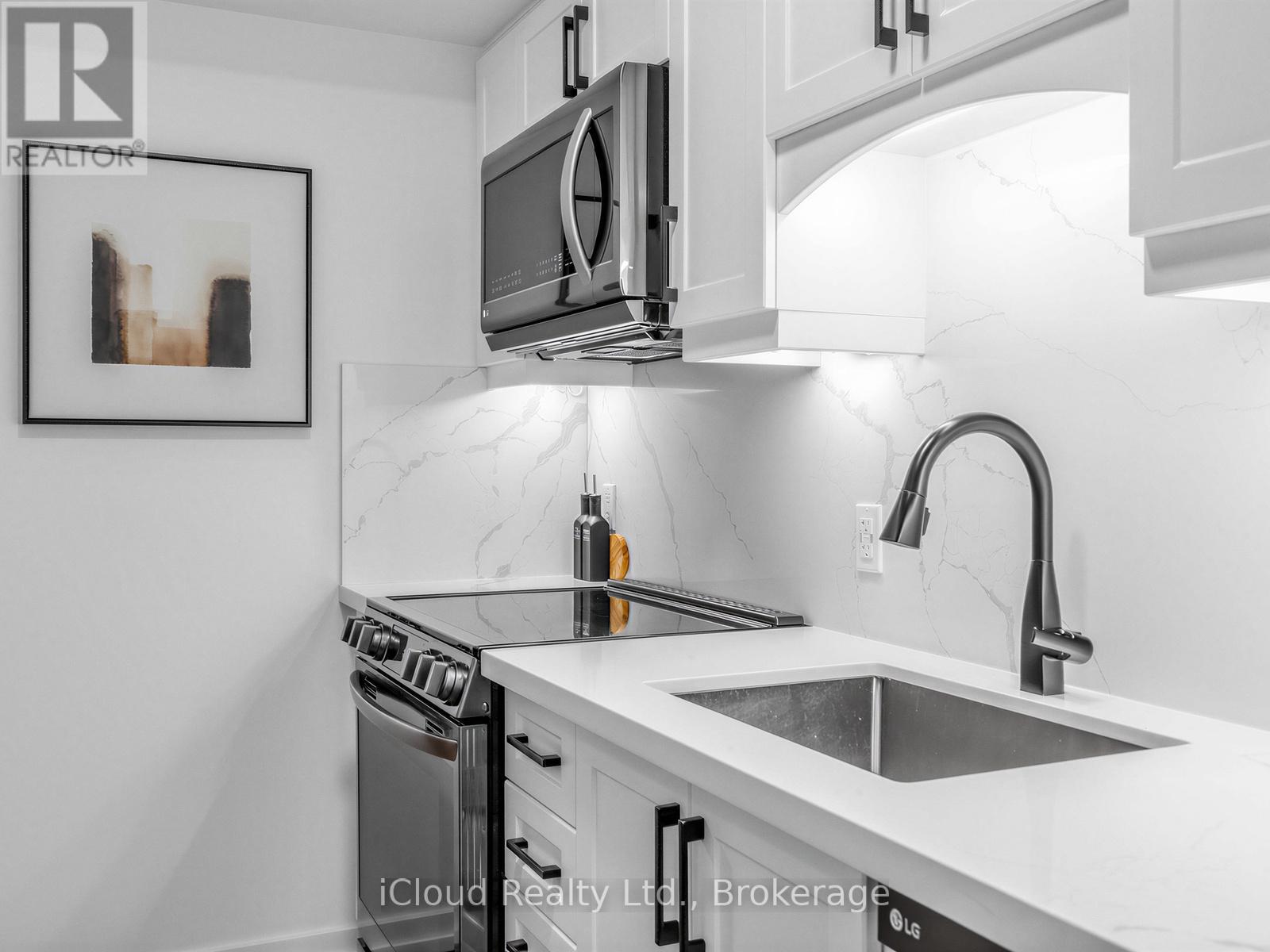 #244 201 CARLAW AVENUE - 7