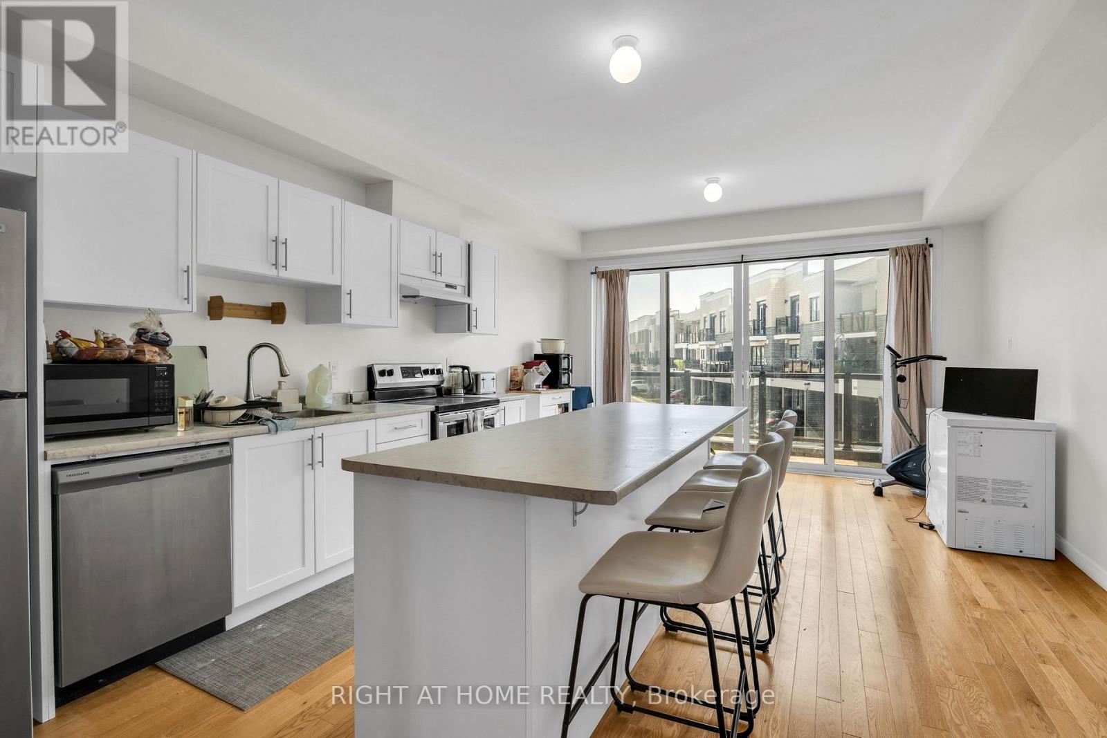 1451 GREEN ROAD - 26