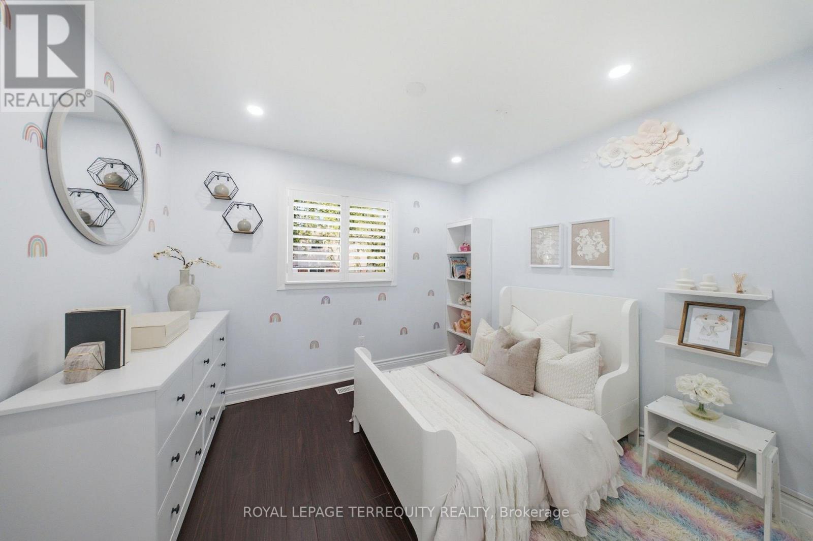 1013 ALBACORE MANOR - Image 27
