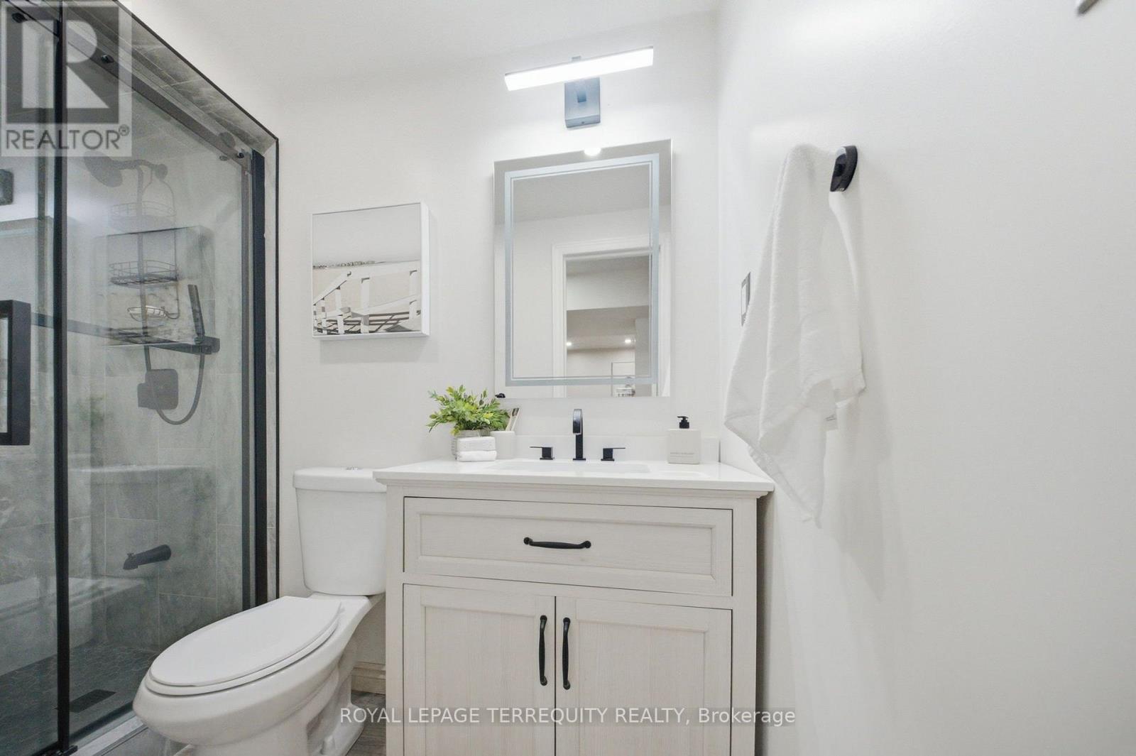 1013 ALBACORE MANOR - Image 35