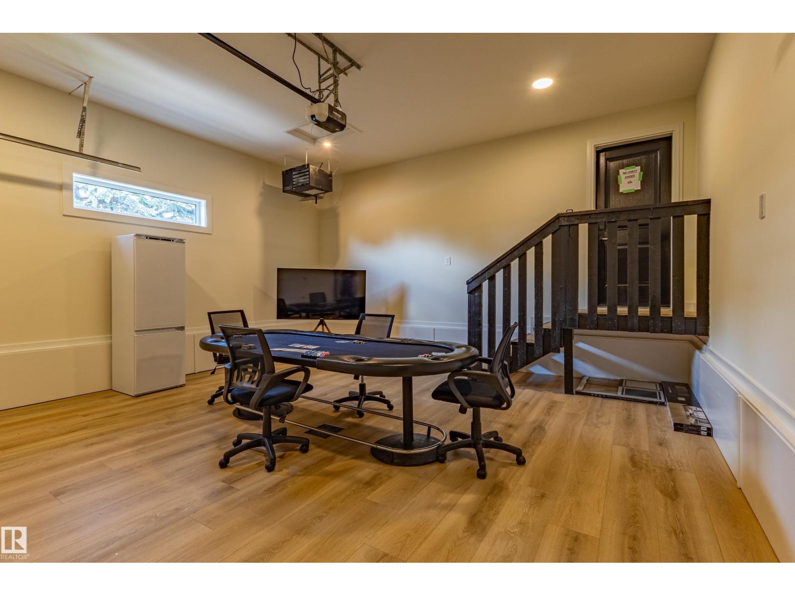 4142 122 ST NW - 34