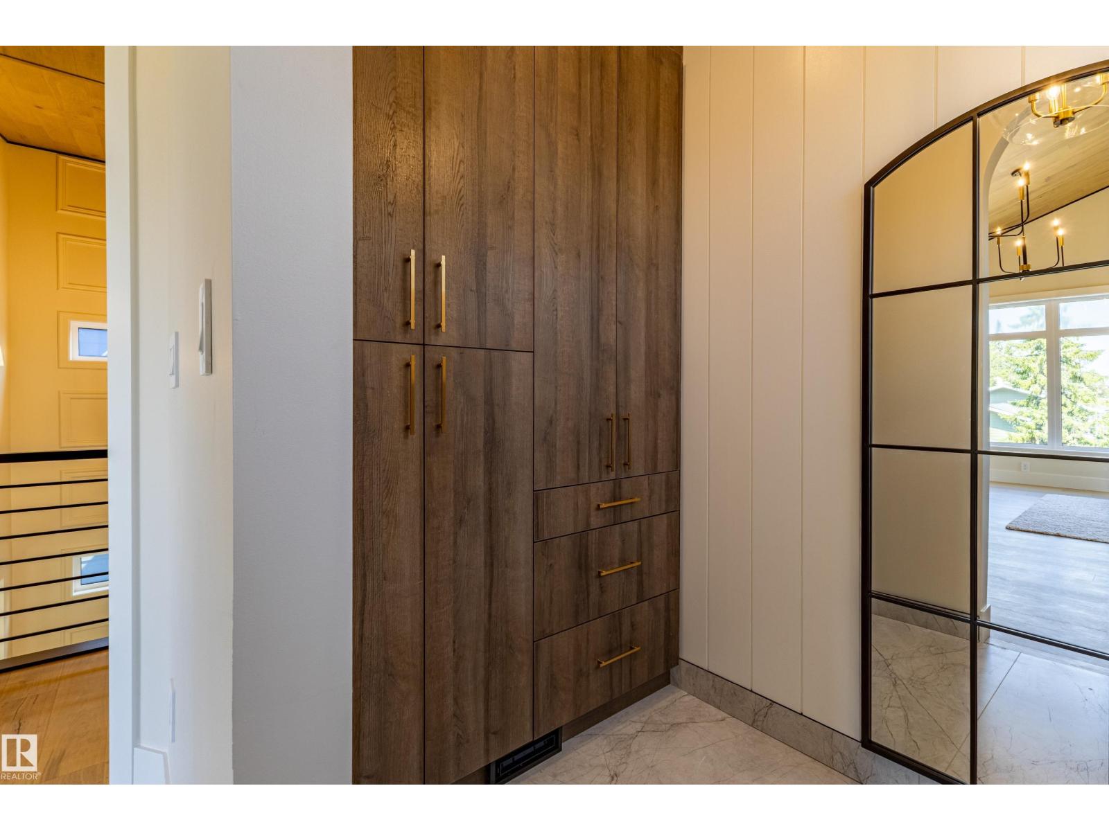 4142 122 ST NW - 42