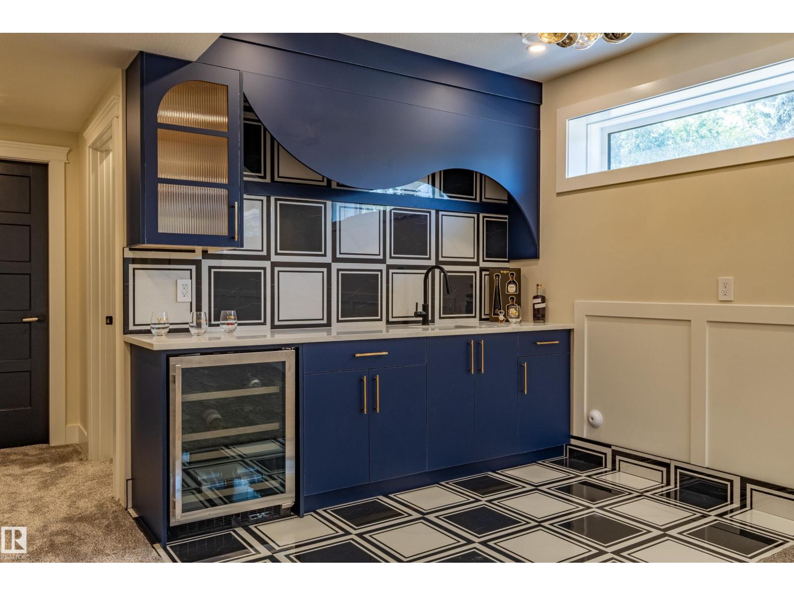4142 122 ST NW - 57