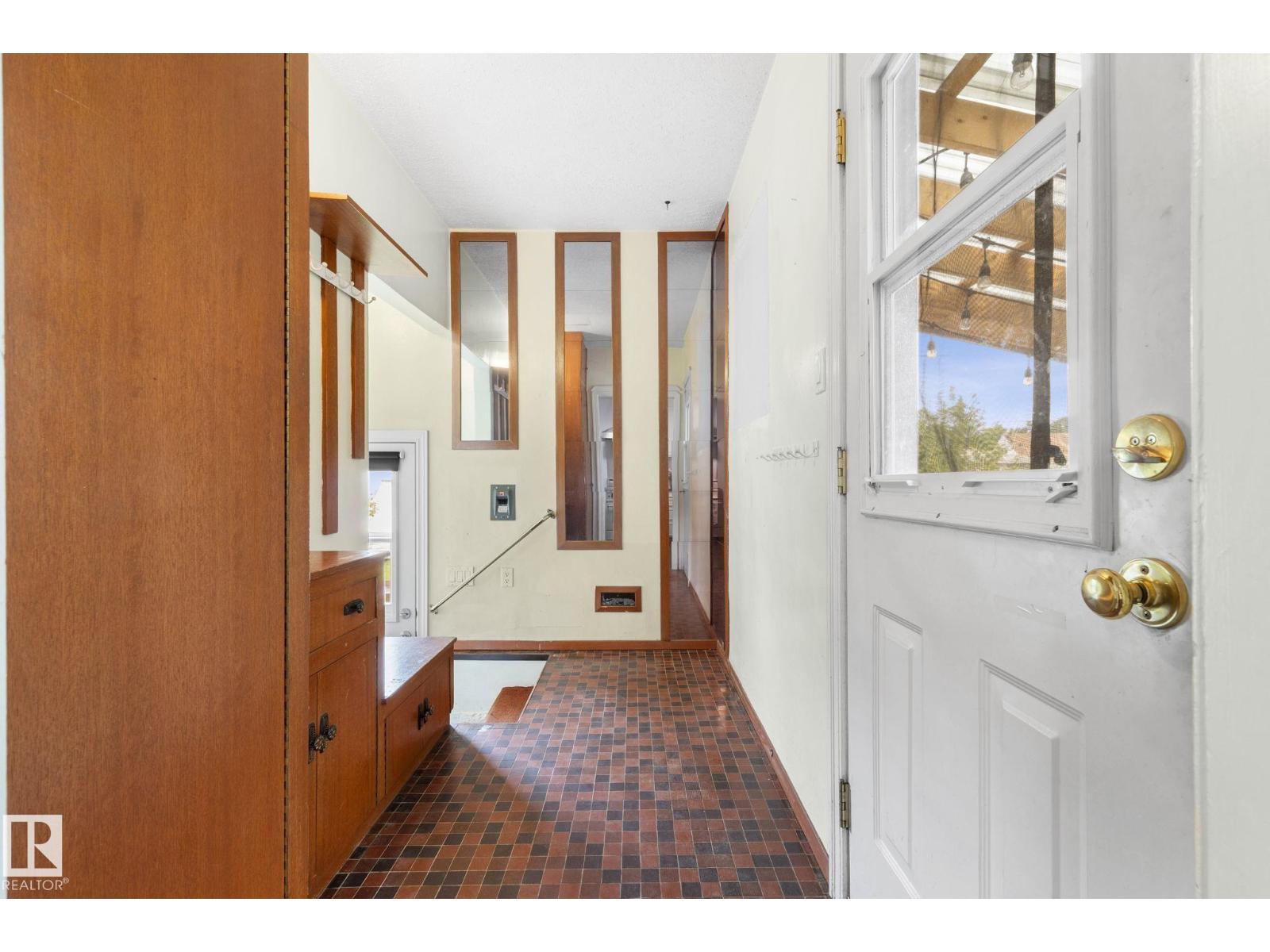 11903 125 ST NW - 15