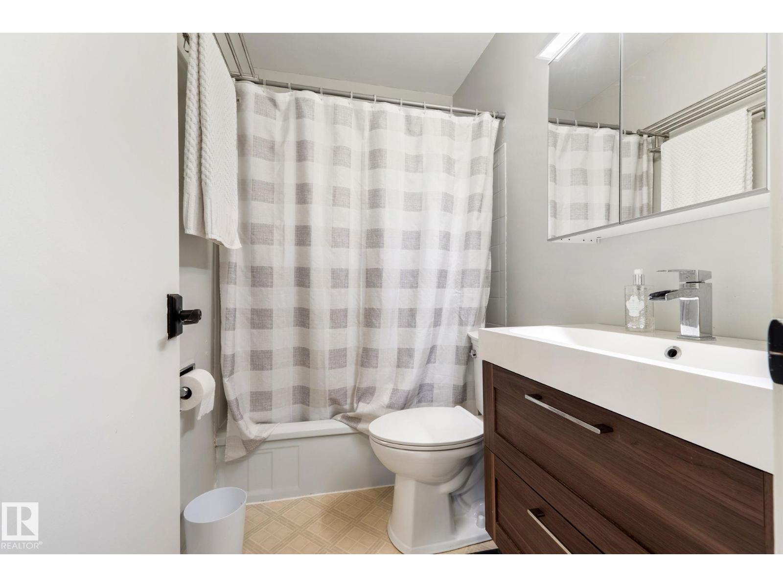 11903 125 ST NW - 18