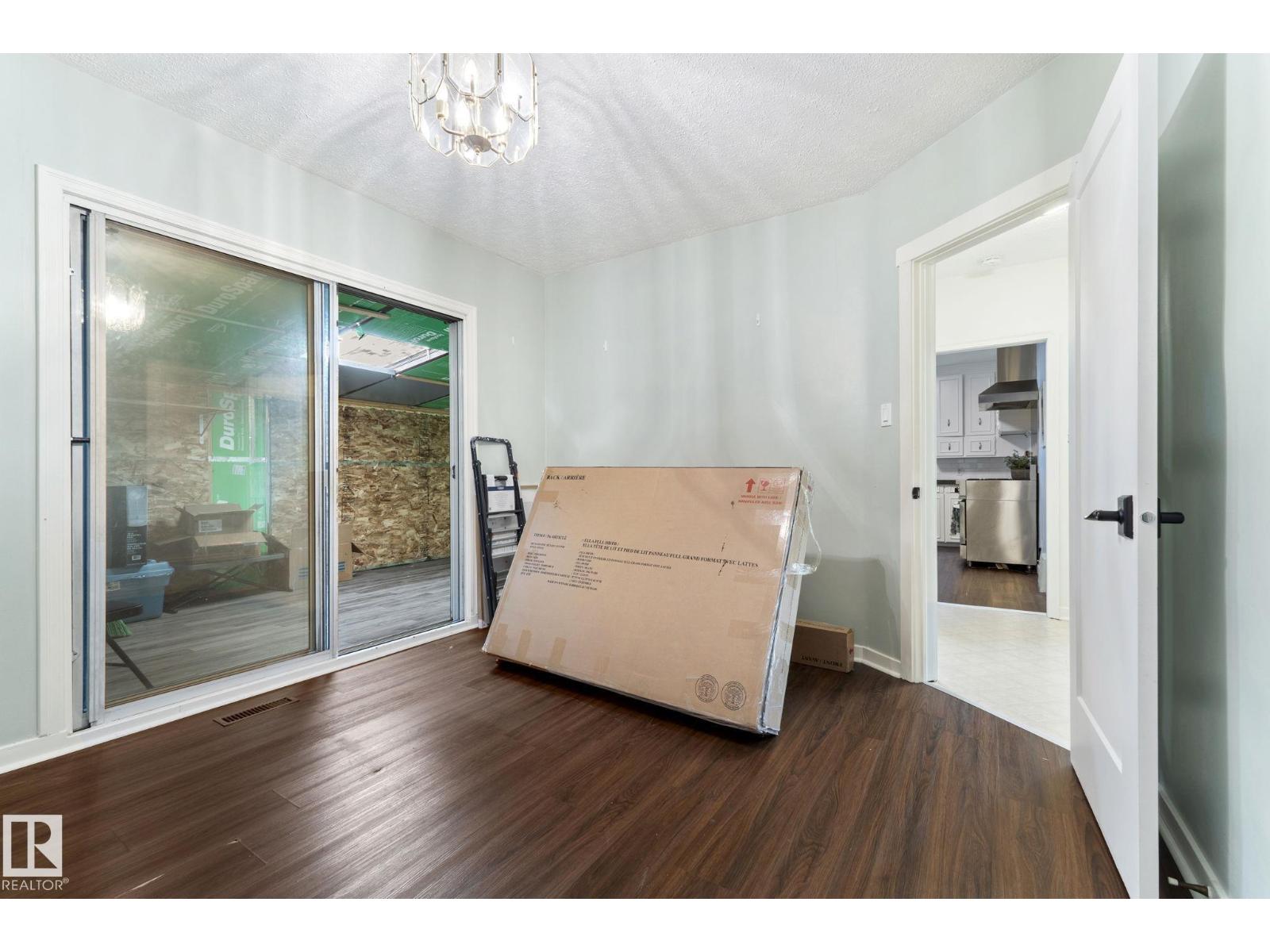 11903 125 ST NW - 24