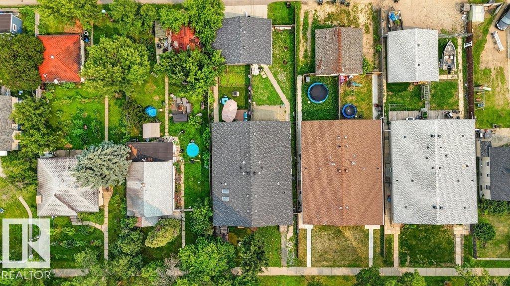 12219 89 ST NW - 52