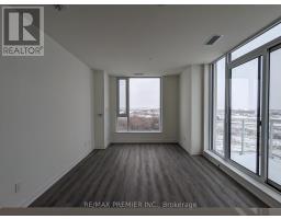 811 - 6 David Eyer Road, Richmond Hill, ON L4S0N5 Photo 8