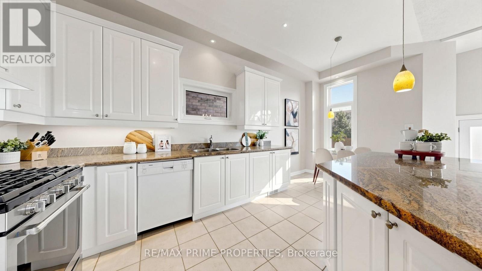 105 SETTLEMENT PARK AVENUE - Image 14