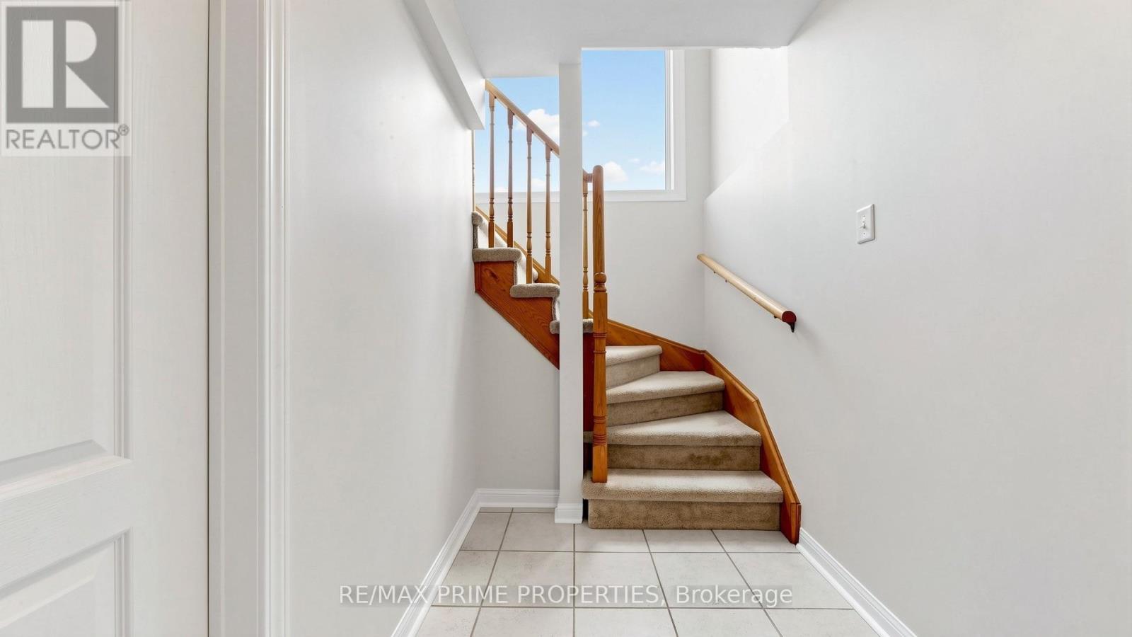 105 SETTLEMENT PARK AVENUE - Image 36