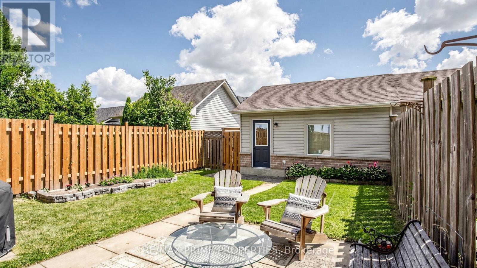105 SETTLEMENT PARK AVENUE - Image 44