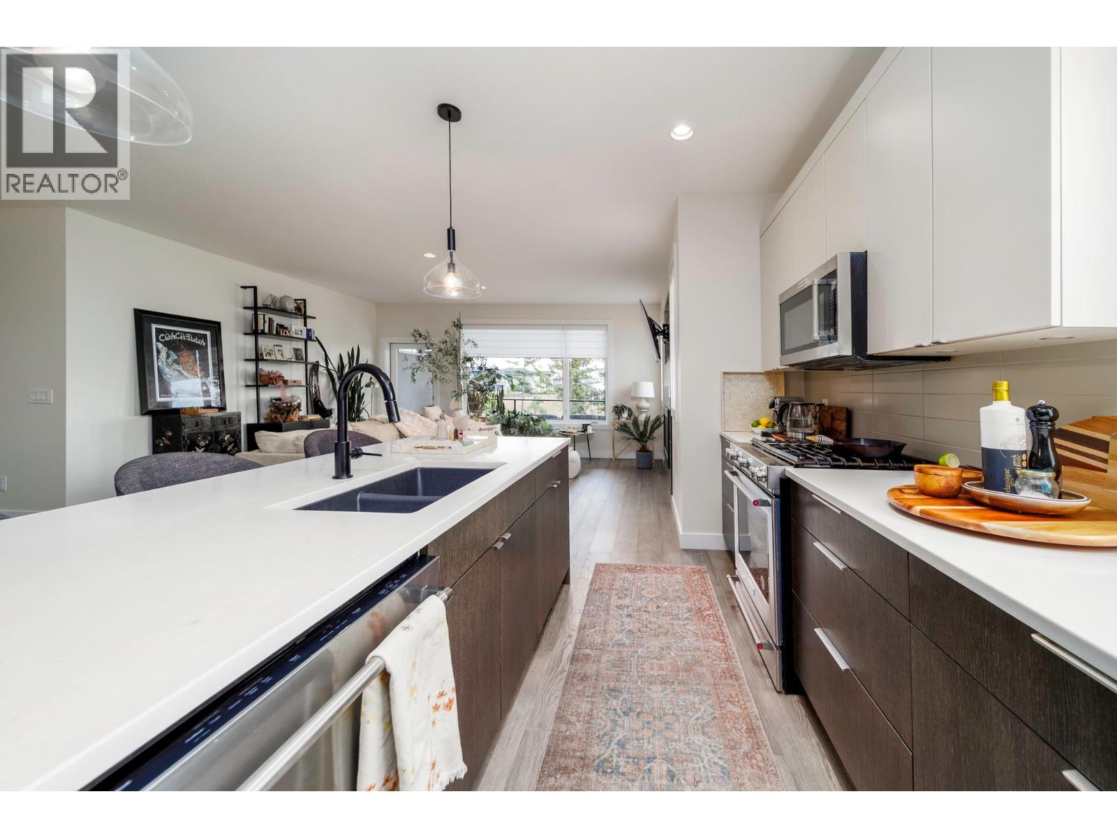 2 1349 Rocky Point Drive, Kelowna