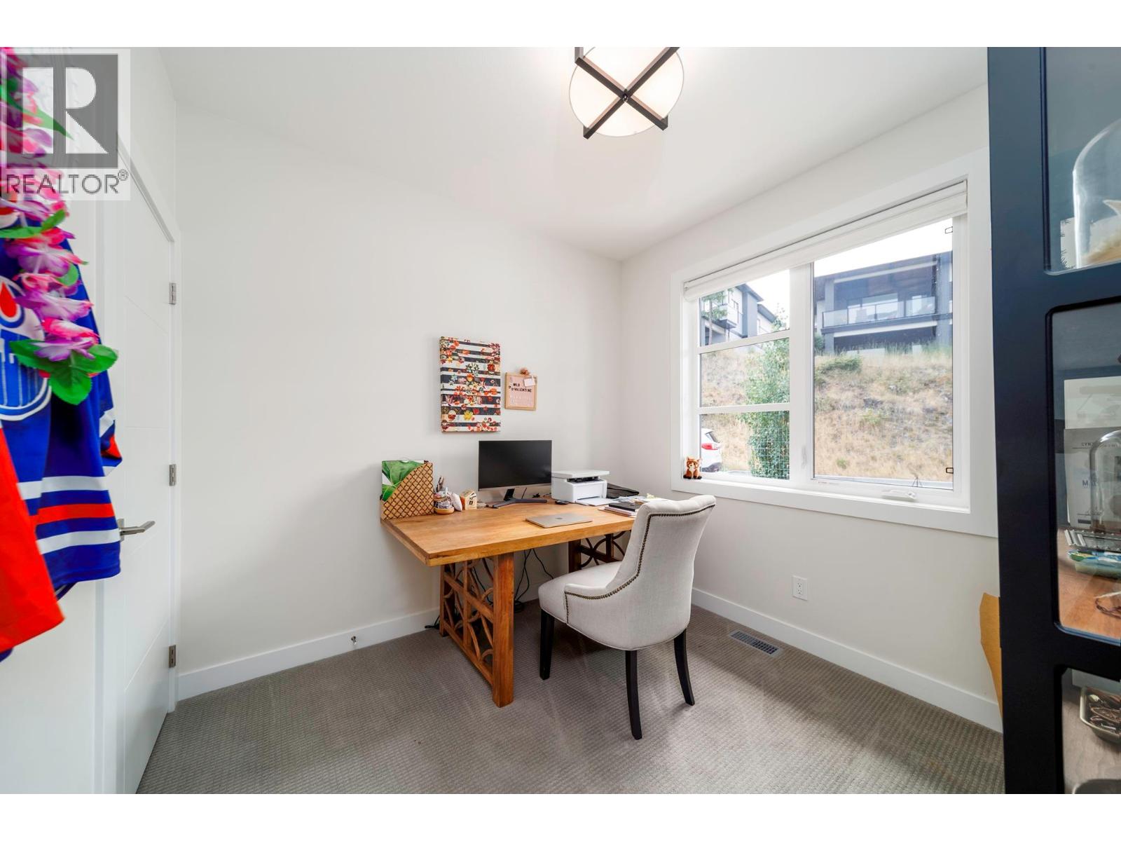 2 1349 Rocky Point Drive, Kelowna