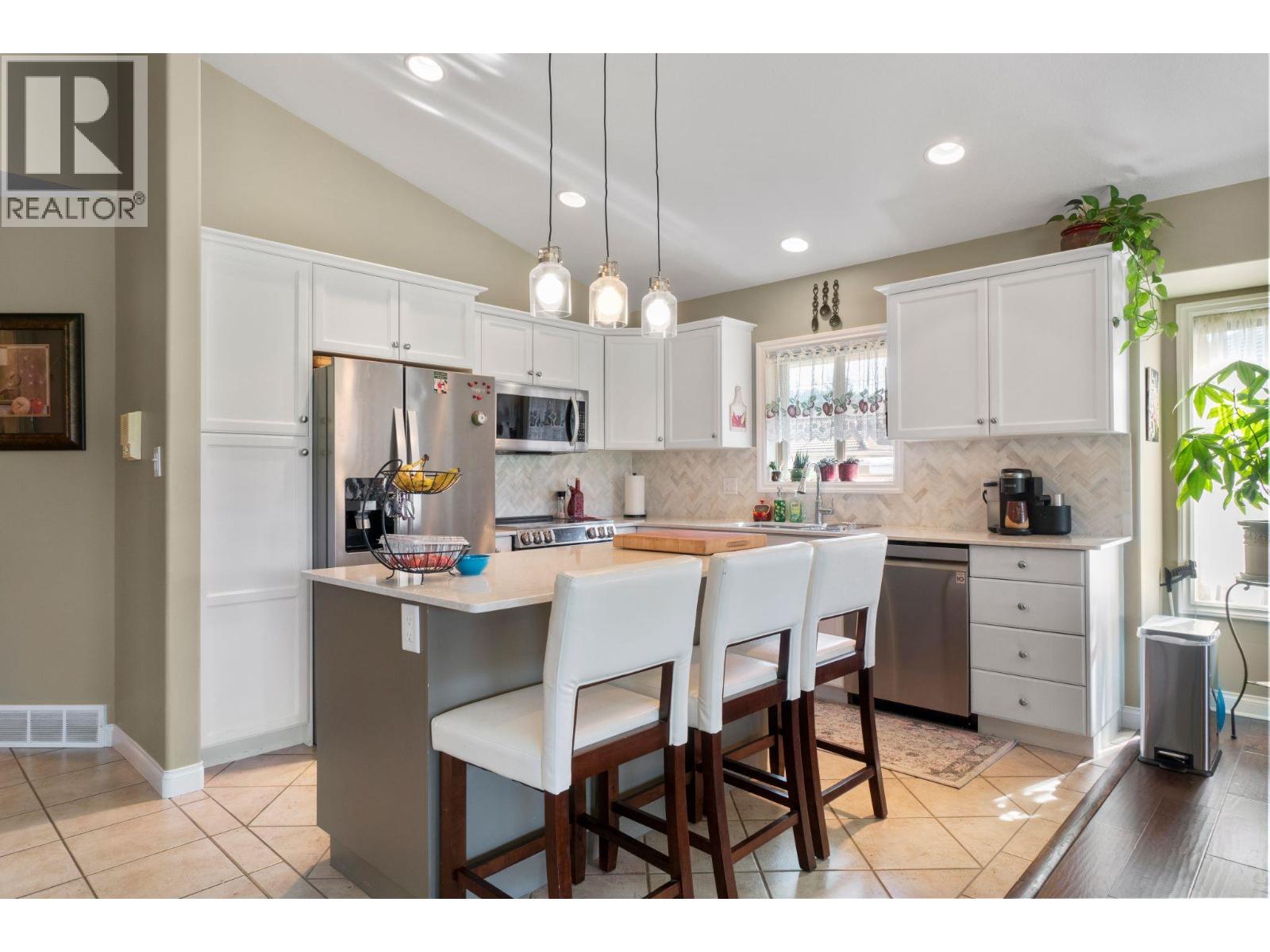 #11 2550 Golf Course Drive - 11