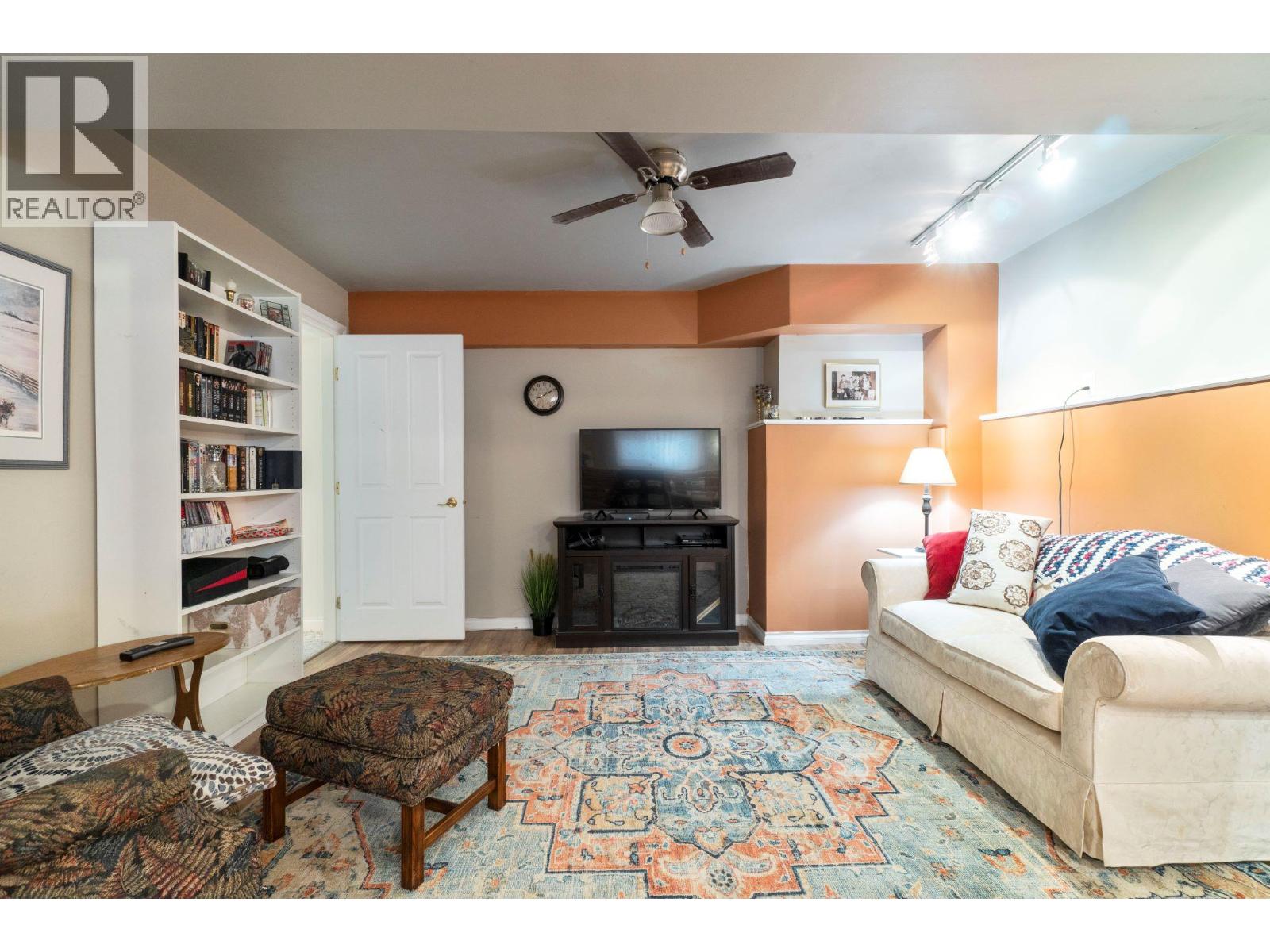 #11 2550 Golf Course Drive - 64