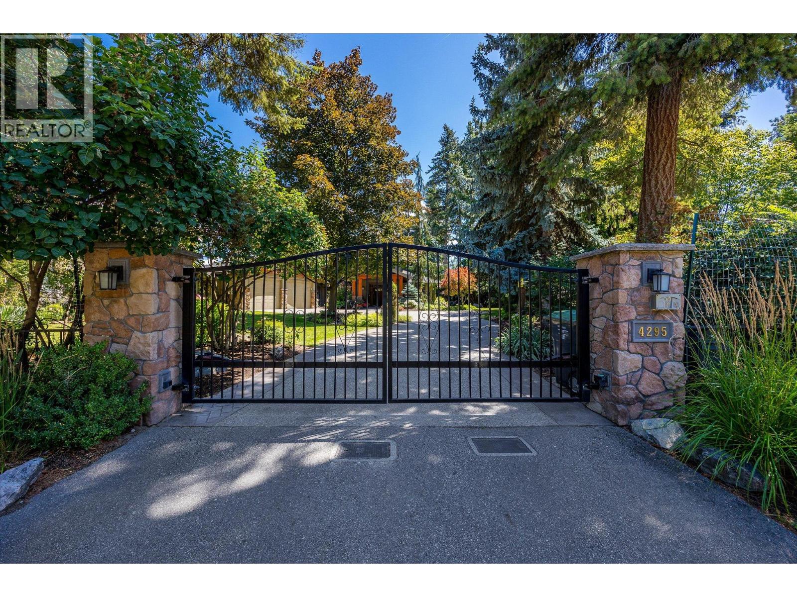  4295 Hobson Road, Kelowna