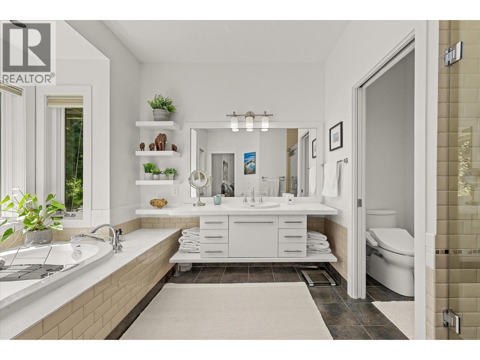 4295 Hobson Road, Kelowna