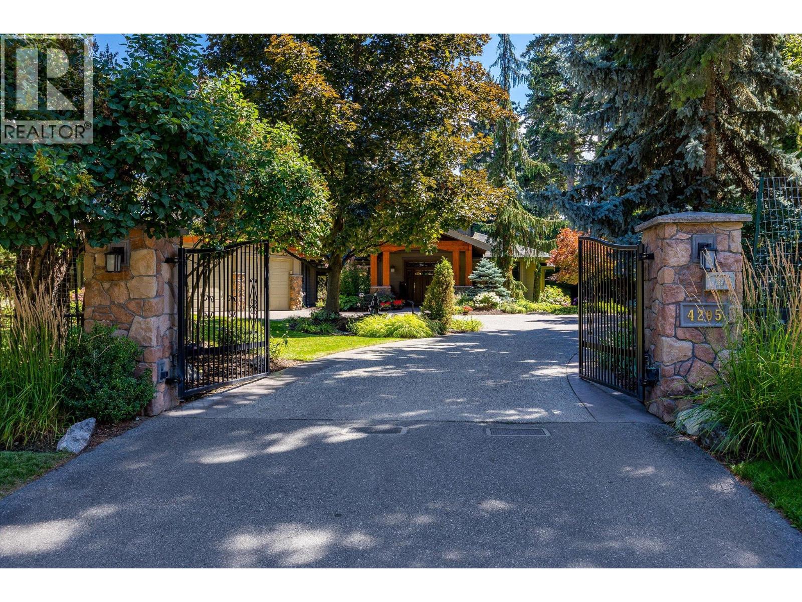  4295 Hobson Road, Kelowna
