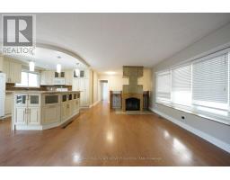 1195 Holton Heights Drive, Oakville, ON L6H2E6 Photo 10