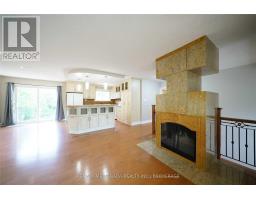 1195 Holton Heights Drive, Oakville, ON L6H2E6 Photo 9
