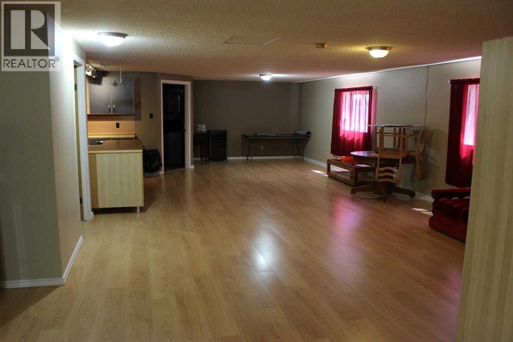 225 Main Street - Photo 15
