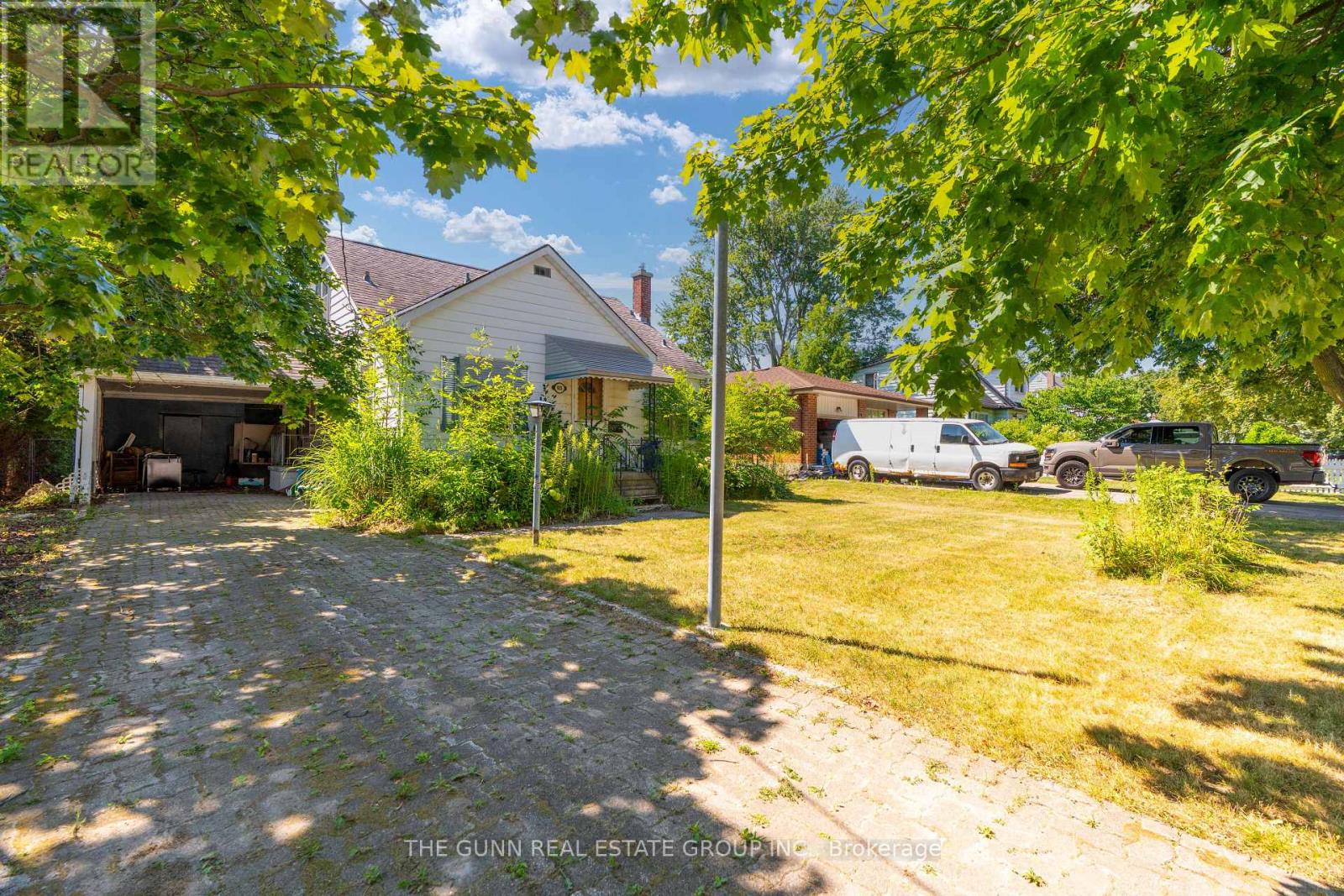 931 WILLOW DRIVE - 2