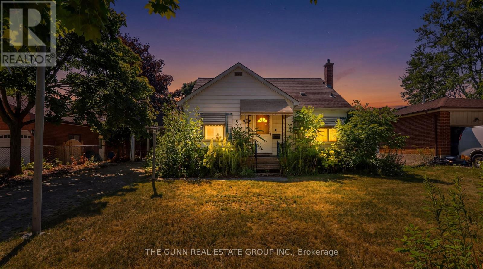 931 WILLOW DRIVE - 1