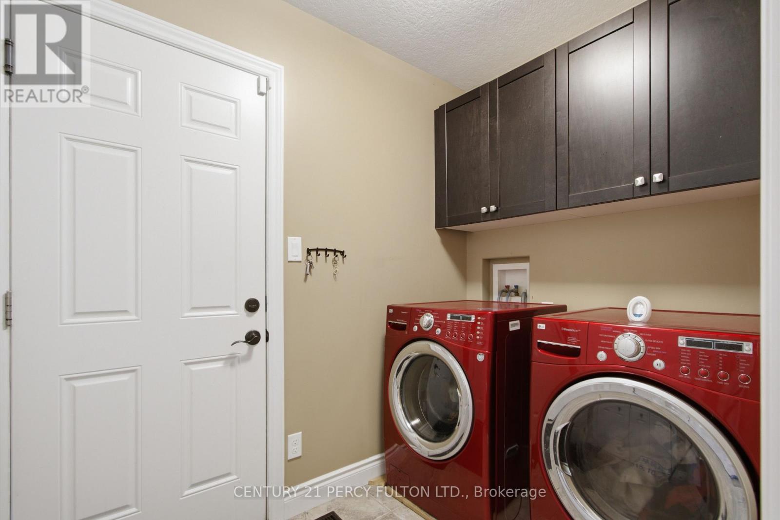 28 FREEDOM CRESCENT - 22