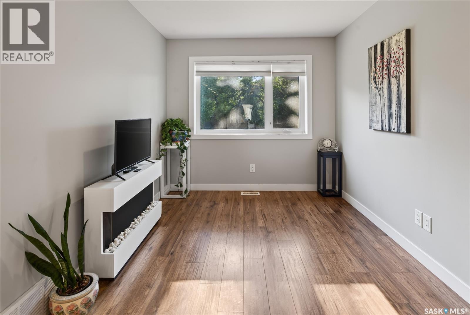 514 K AVENUE N, Saskatoon — photo 3