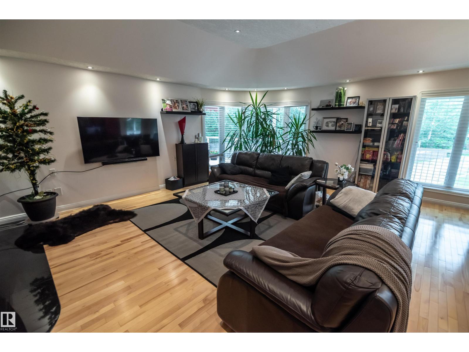 5631 49 ST - Image 22
