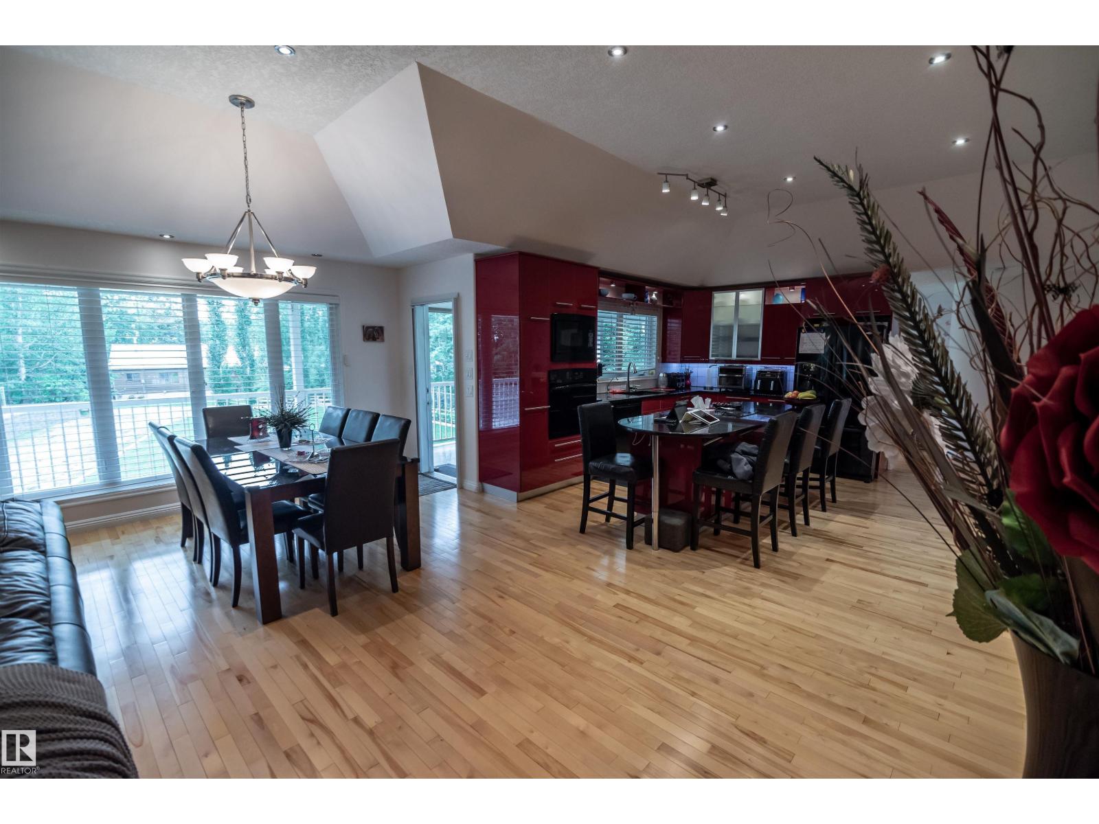 5631 49 ST - Image 15