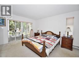 1572 Larchberry Way, Gibsons, BC V0N1V5 Photo 18