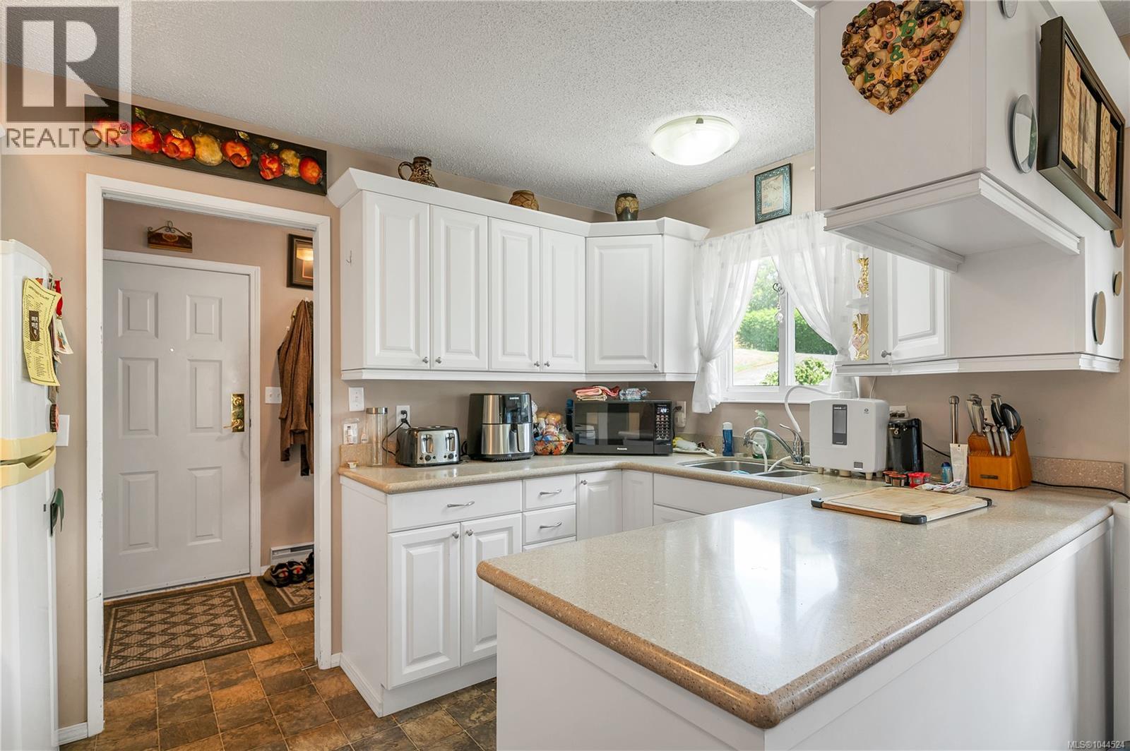 515 Oak Pl - 3
